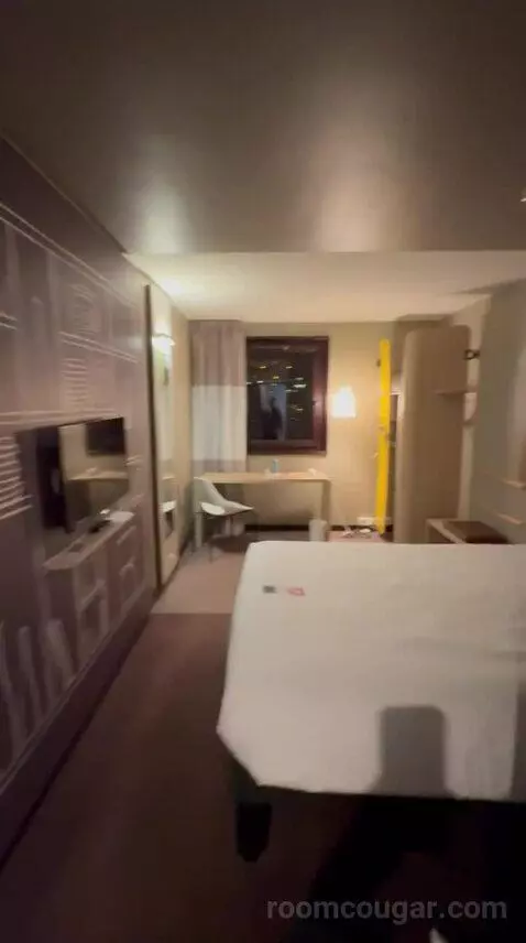 Sweet Room with Double Bed (#222) bed picture #10