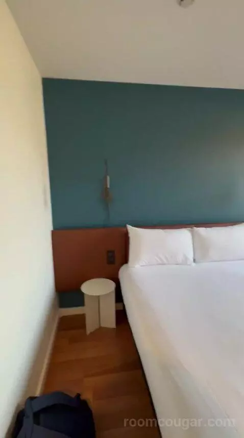 Standard Double Room (#701) bed picture #2