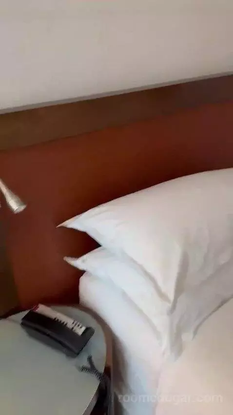 Double (#303) bed picture #1
