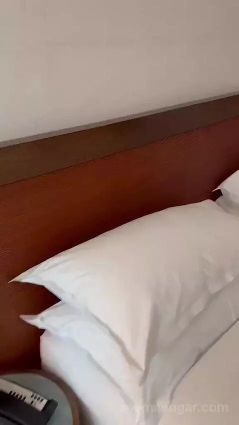 Double (#303) bed picture #3