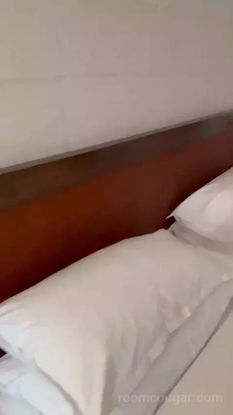 Double (#303) bed picture #5
