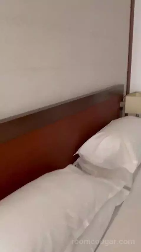 Double (#303) bed picture #7