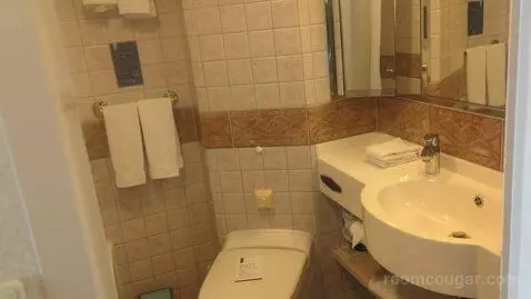 Suite (#9258) bathroom picture #1