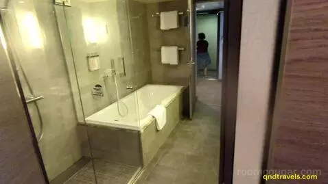 Suite (#14330) bathroom picture #1