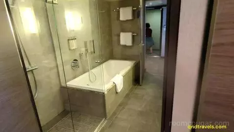 Suite (#14330) bathroom picture #2