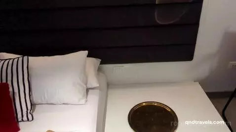 Balcony Cabin (#10070) bed picture #11
