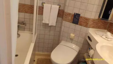 Suite (#9606) bathroom picture #1