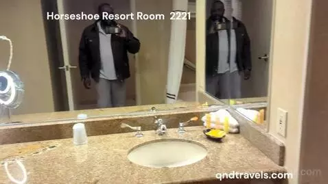 Deluxe River View King (#2221) bathroom picture #5
