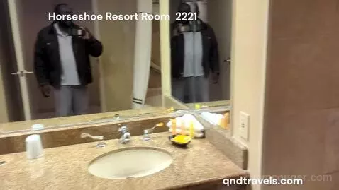 Deluxe River View King (#2221) bathroom picture #6