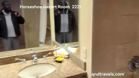 Deluxe River View King (#2221) bathroom picture #7