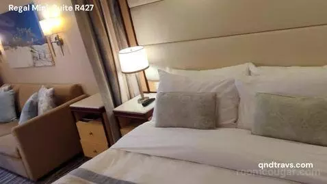 Mini-Suite (R427) bed picture #7