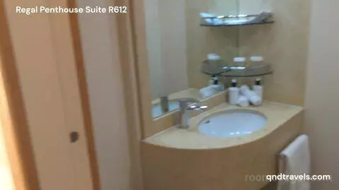 Penthouse (R612) bathroom picture #8