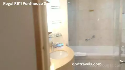 Penthouse (R611) picture #7