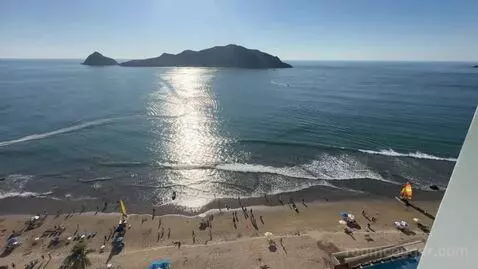 Deluxe King Room with Balcony and Ocean View (#608) view picture #9