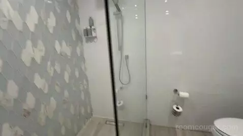 Deluxe King Room with Balcony and Ocean View (#608) bathroom picture #7