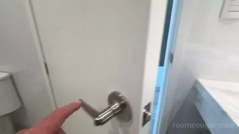 Deluxe King Room with Balcony and Ocean View (#608) bathroom picture #9