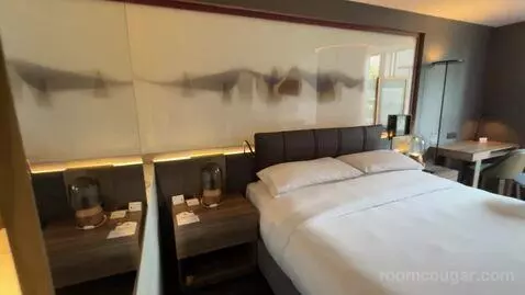 King Room (#407) bed picture #10