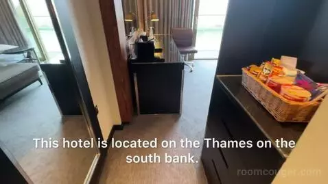 Deluxe King Room with Balcony and River View - High Floor (#1007) bed picture #1
