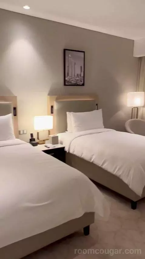 JW Marriott Hotel Marina Executive Twin Room with Marina View - Club Level review by proliv