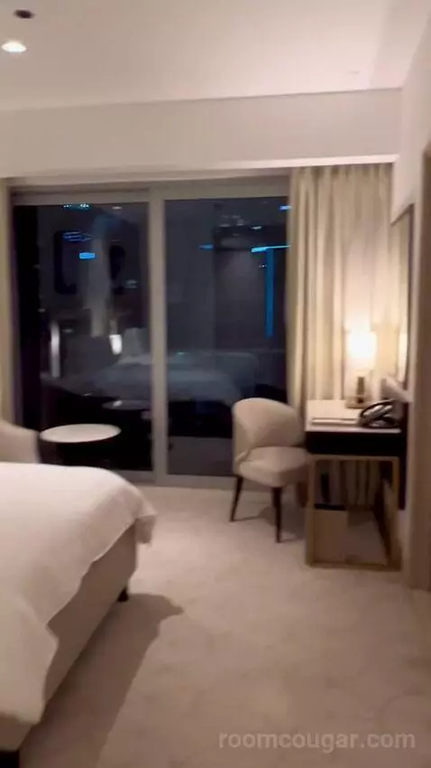 Executive Twin Room with Marina View - Club Level (#1316) bed picture #11