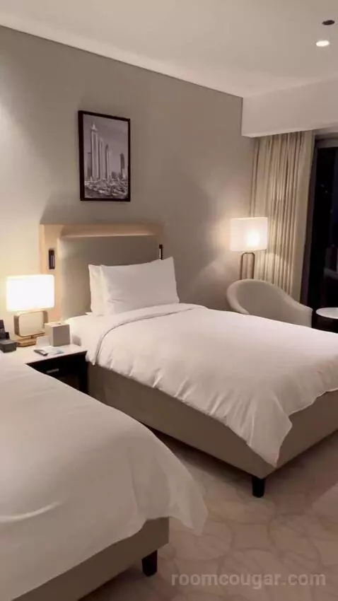 Executive Twin Room with Marina View - Club Level (#1316) picture #5