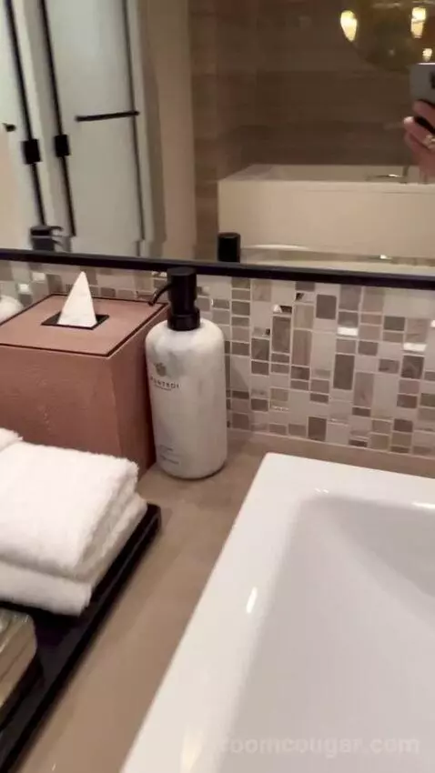 Grand Zaabeel Room Double Queen (#36010) bathroom picture #10