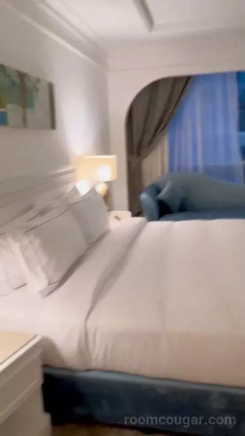 Club Oceanfront Room, 1 King, or 2 Twin/Single Bed(s), with Complimentary Access To Executive Lounge Access, Afternoon Tea, Happ bed picture #1