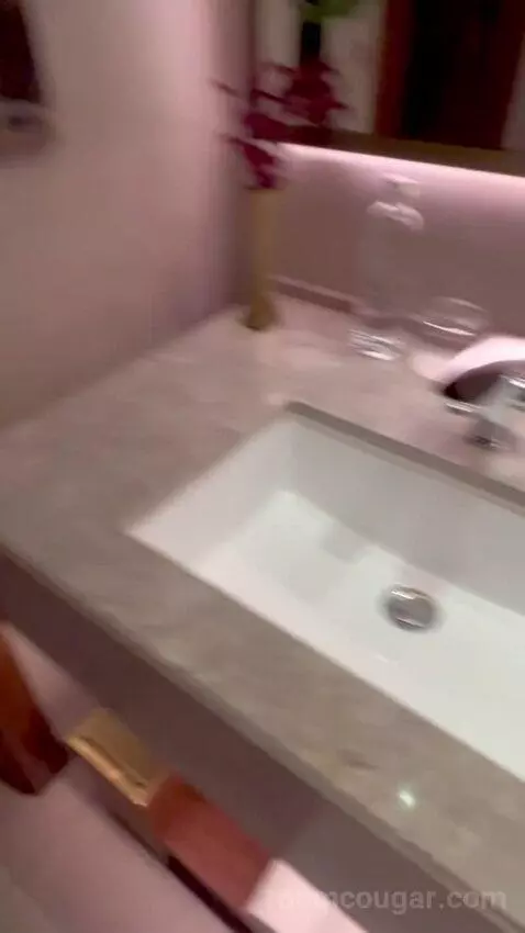 Superior King Suite with Downtown View Including Signature St. Regis Butler Service (#804) bathroom picture #12