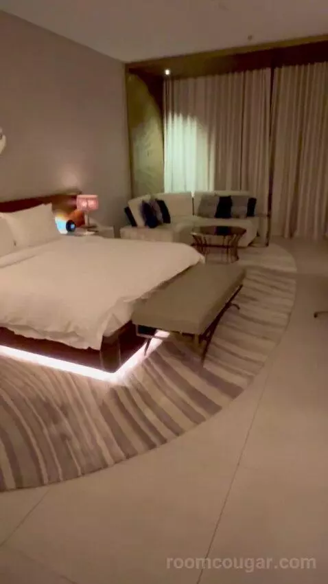 Superior King Suite with Downtown View Including Signature St. Regis Butler Service (#804) bed picture #1