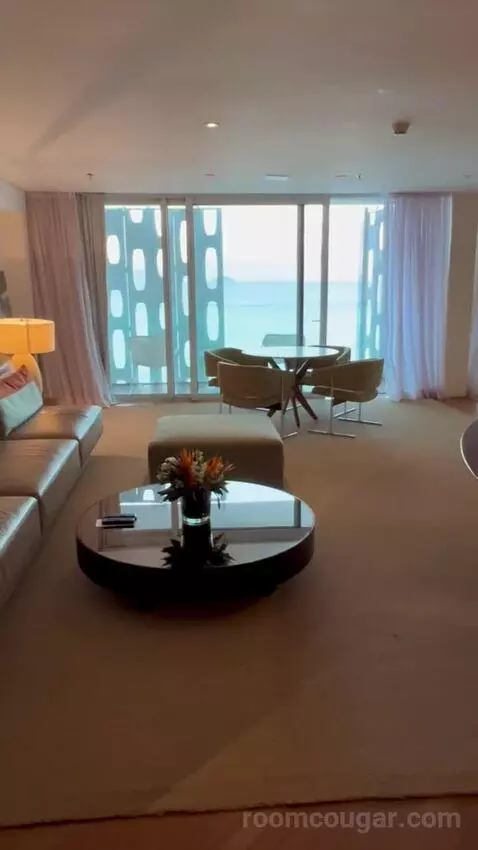 Ocean Emiliano Suite King Size Bed (#100) view picture #4
