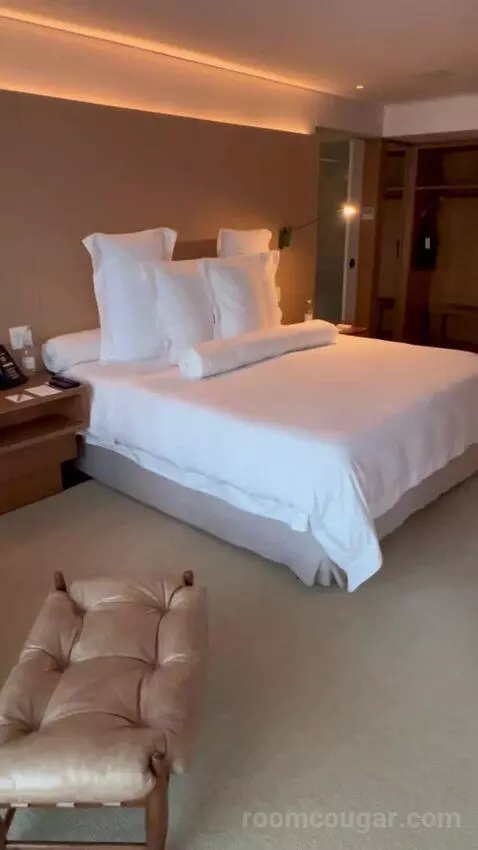 Ocean Emiliano Suite King Size Bed (#100) bed picture #4