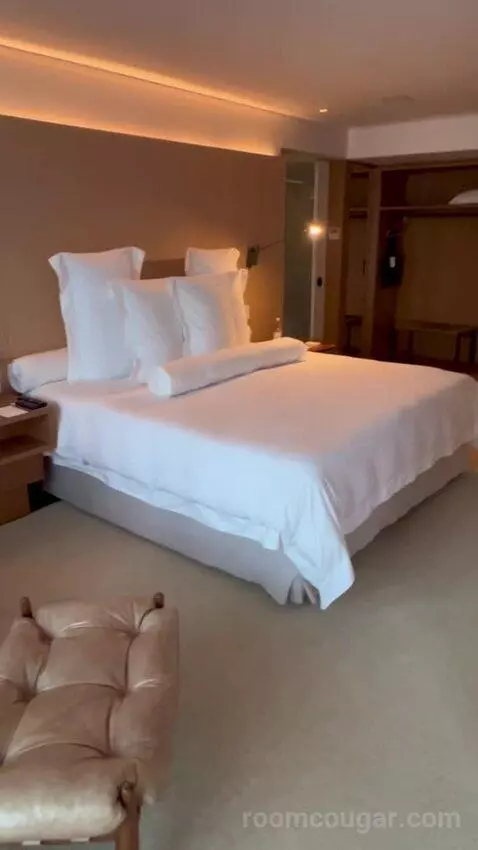 Ocean Emiliano Suite King Size Bed (#100) bed picture #7