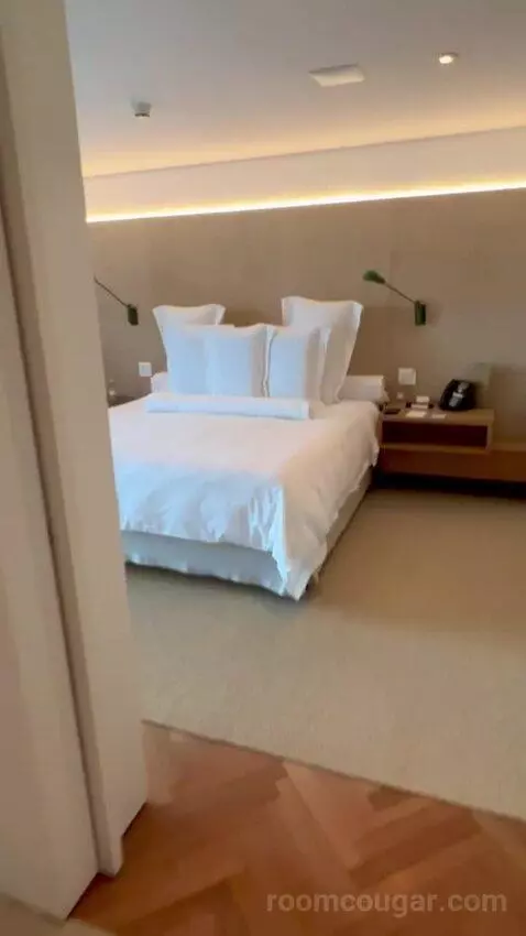 Ocean Deluxe King Size Bed (#20) picture #5