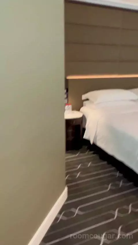 Grand Executive Room with Club Lounge Access - City Side (#608) bed picture #12