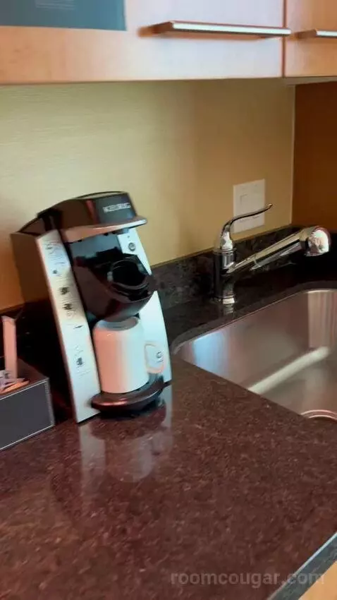 Deluxe King Room (#2808) picture #13