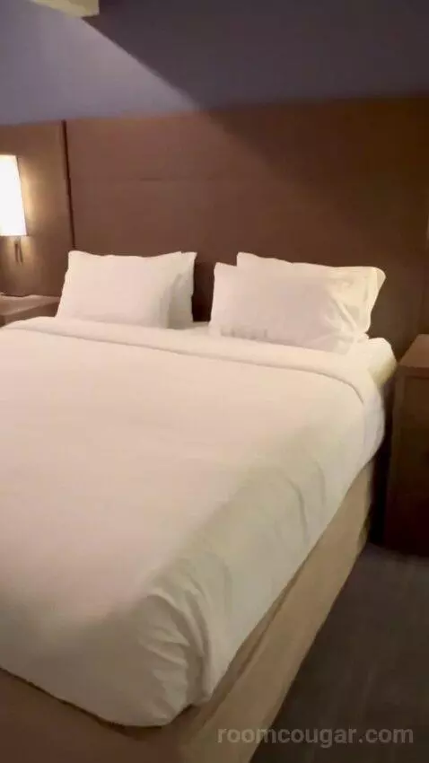 Two-Bedroom Loft (#124) bed picture #3