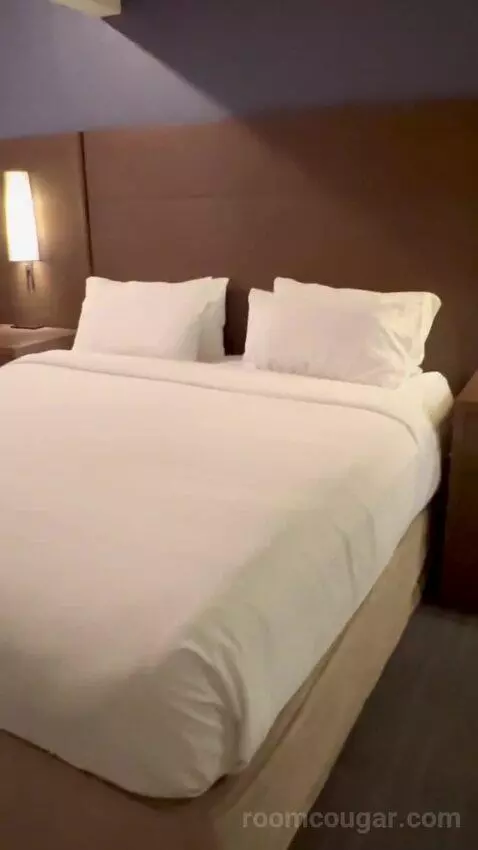 Two-Bedroom Loft (#124) bed picture #4