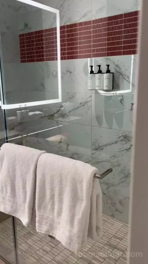 Premium King Room with Resort View (#17276) bathroom picture #1