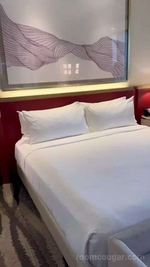 Premium King Room with Resort View (#17276) bed picture #1