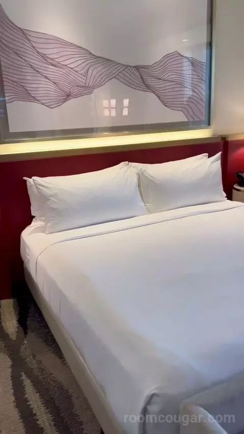 Premium King Room with Resort View (#17276) bed picture #2