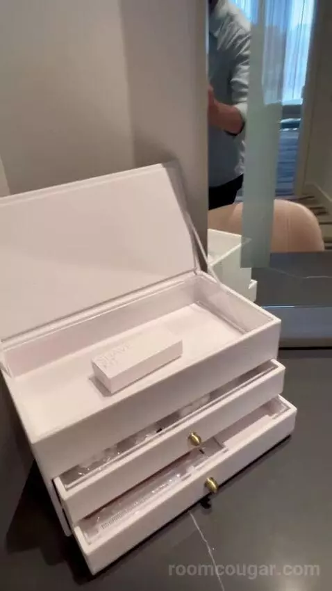 One-Bedroom King Suite with Strip View - Hearing Access (#18208) picture #20