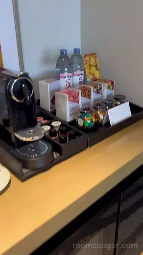 One-Bedroom King Suite with Strip View - Hearing Access (#18208) picture #24