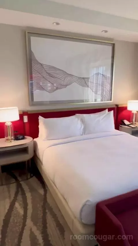 One-Bedroom King Suite with Strip View - Hearing Access (#18208) bed picture #2