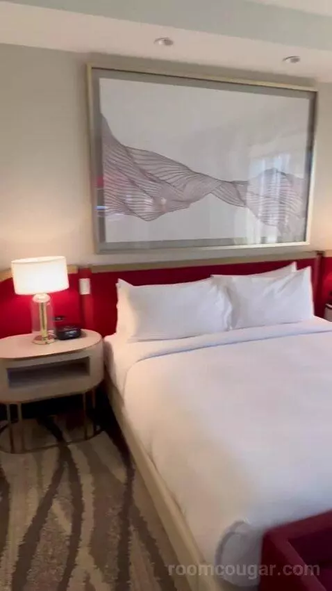 One-Bedroom King Suite with Strip View - Hearing Access (#18208) bed picture #5