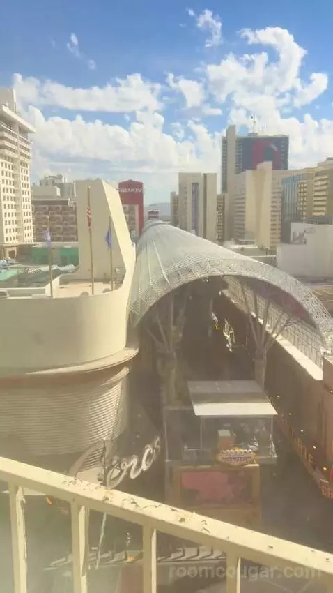 Deluxe King Room (#1216) picture #13