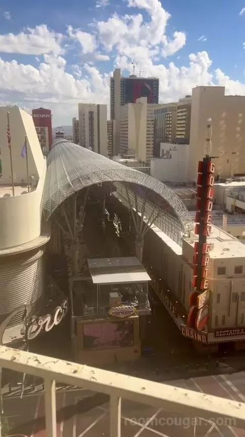 Deluxe King Room (#1216) picture #14