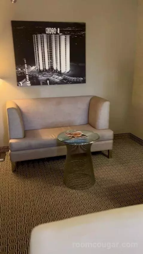 Deluxe King Room (#1216) picture #21