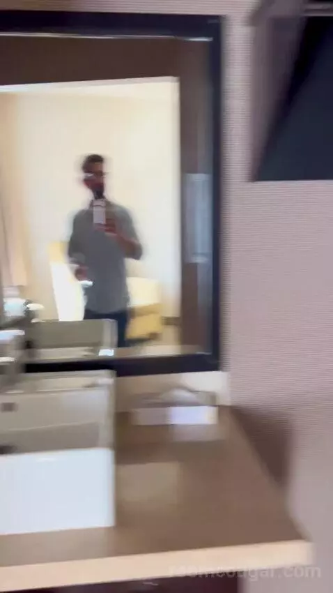 Deluxe King Room (#1216) bathroom picture #11