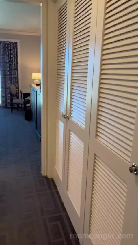 Augustus Premium Room, King picture #1