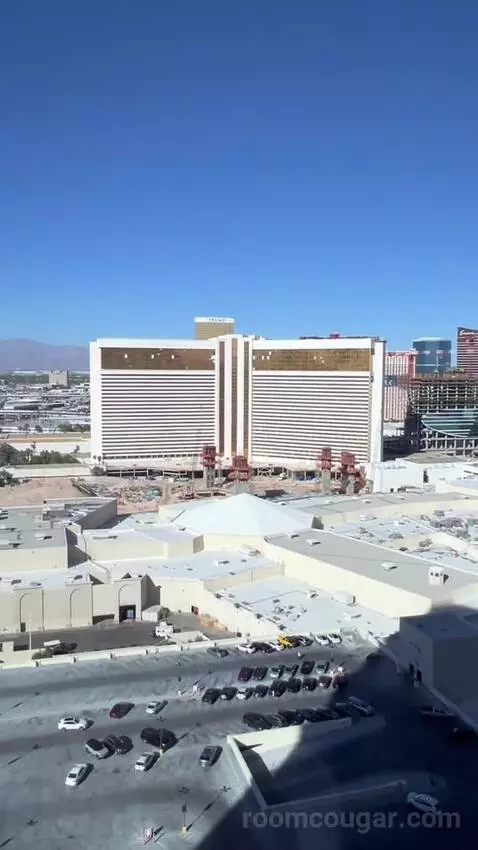 Augustus Premium Room, King view picture #2